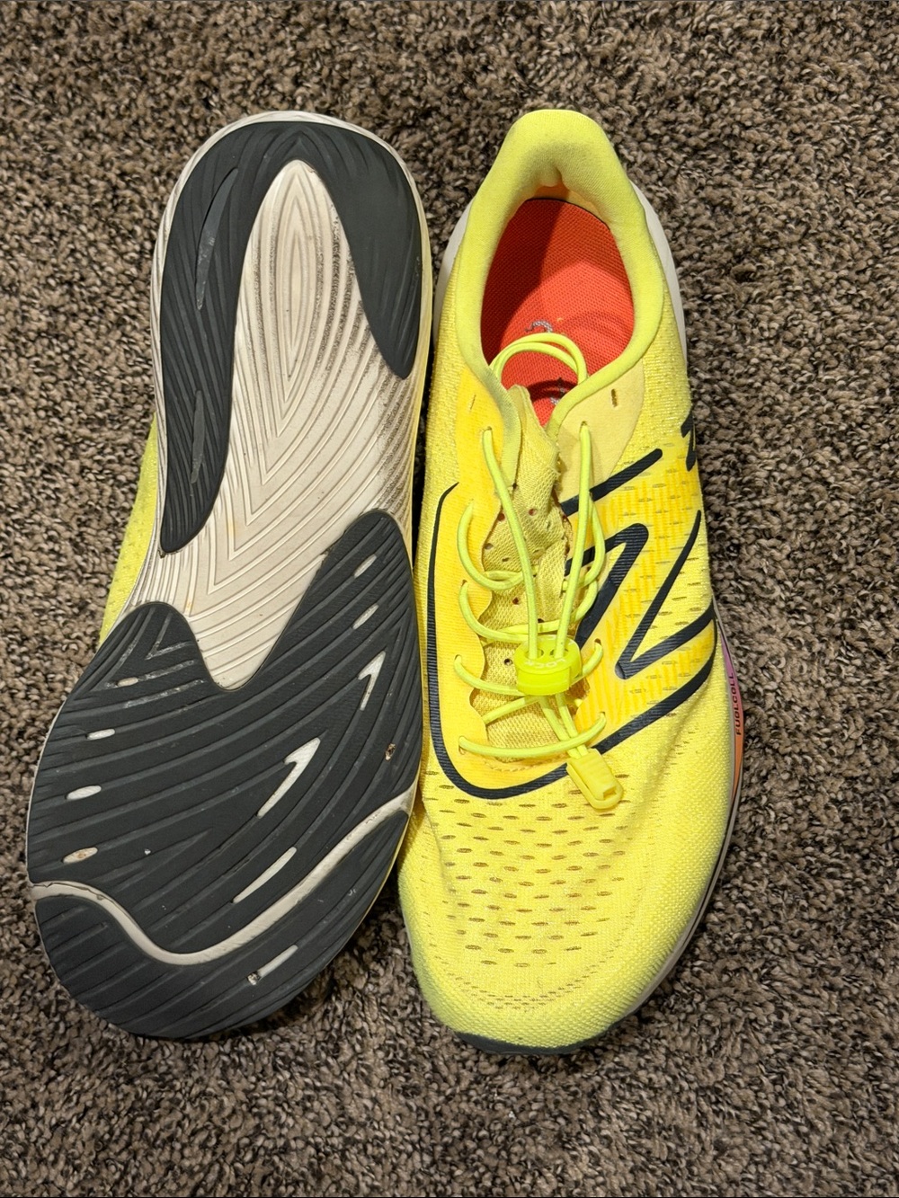New Balance Men’s Fuel Cell Rebel V3 10.5 - Picture 3 of 6